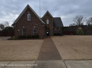 611 Ridge View Dr, Hernando, MS 38632