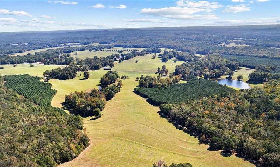 28th image of this home