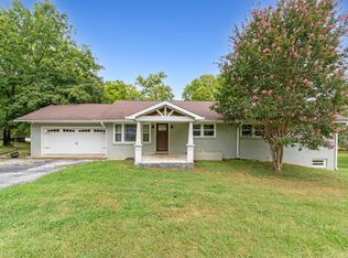 1833 Hillwood Dr, Fayetteville, TN 37334