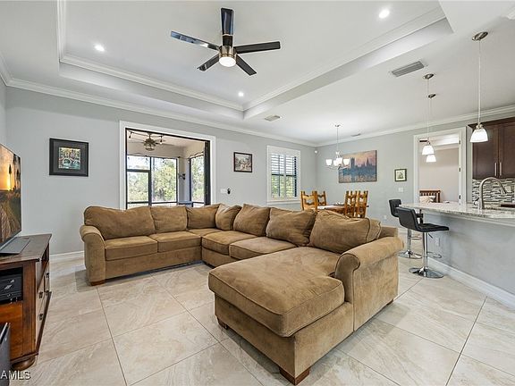 3rd image of 3635 47th Ave NE