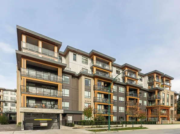 741 Anskar Ct #308, Coquitlam, BC V3J 4J2