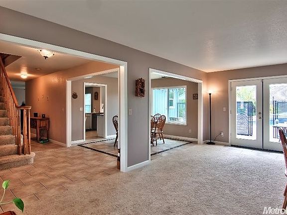 2nd image of 623 Reardon Ct