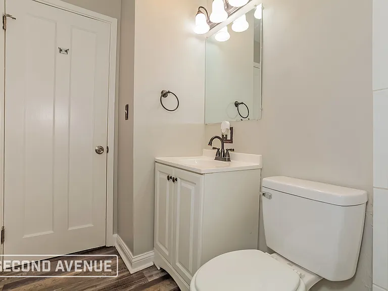 6106 Graceland Ave — Photo 17