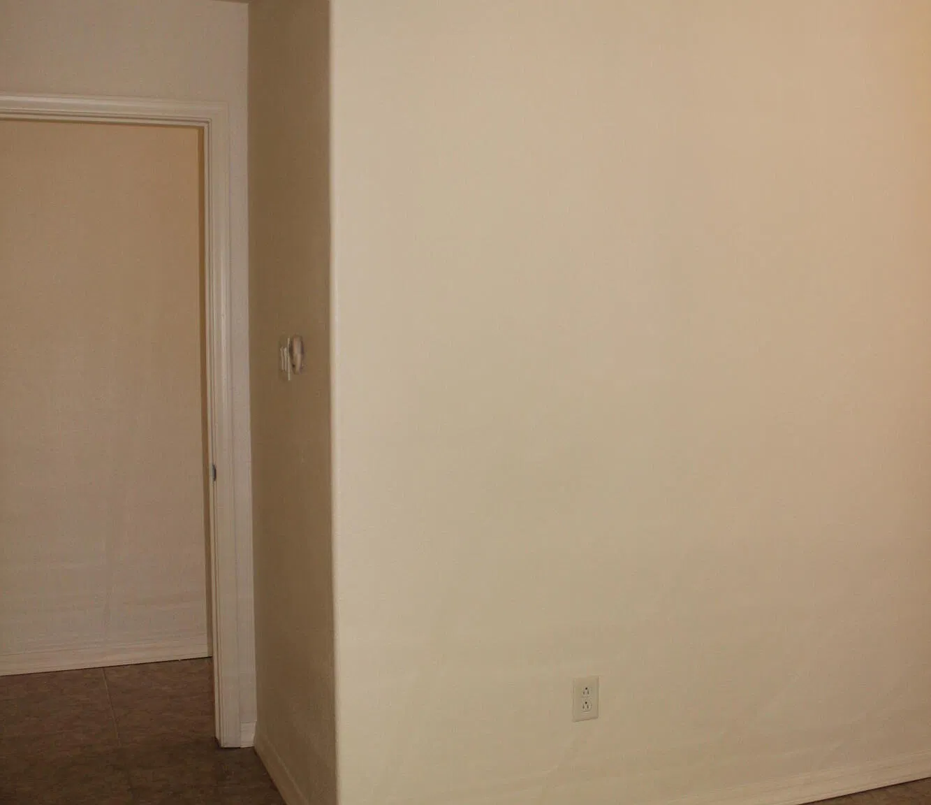 3 bed, 2.0 bath, 1044 sqft, $1,100 — Photo 4