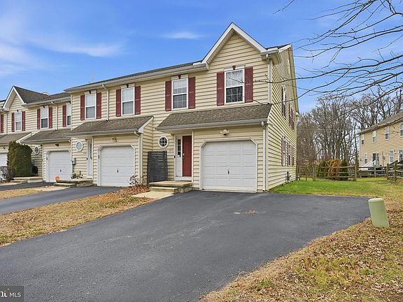 2nd image of 415 Baldini Blvd