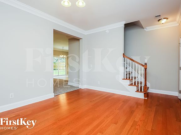 5th image of 431 Black Horse Rd