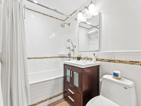 222 East 80th Street image 11 of 14