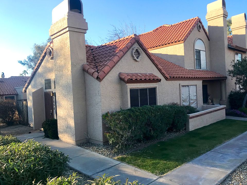 Quiet, corner end unit -