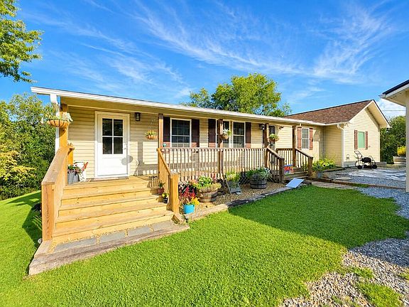 3rd image of 1149 Churchview Ln