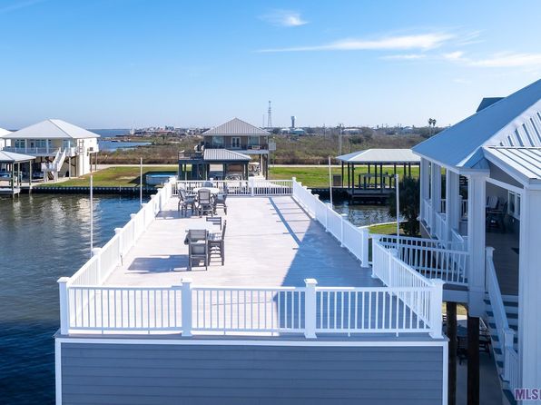 38 Bird Reef Ct, Grand Isle, LA 70358