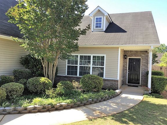 2nd image of 835 City Park Dr
