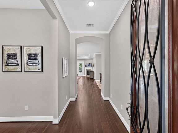 5th image of 188 Chestnut Bay