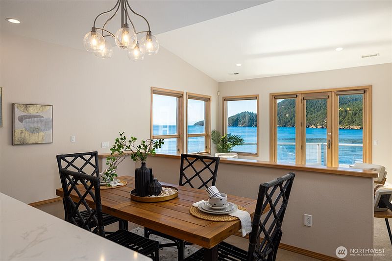 4th image of 2401 Skyline Way #203 E.