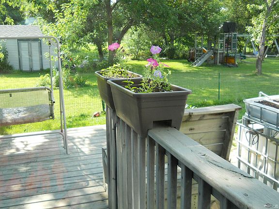 1153 Prairie BY