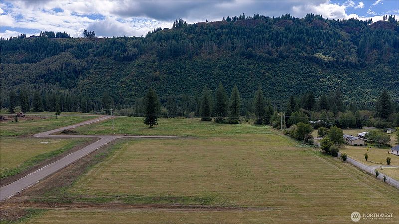 5th image of 184 Sawmill Road