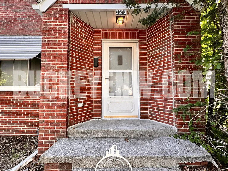 2653 Letchworth Pkwy — Photo 2