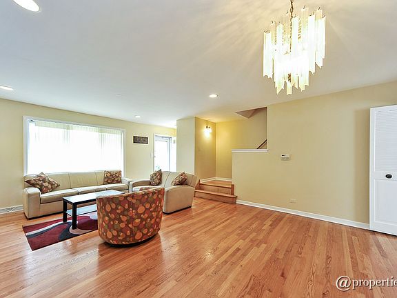 Living Room/Dining Room