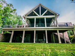 634 Walnut Ridge Ln, Scottsville, KY 42164