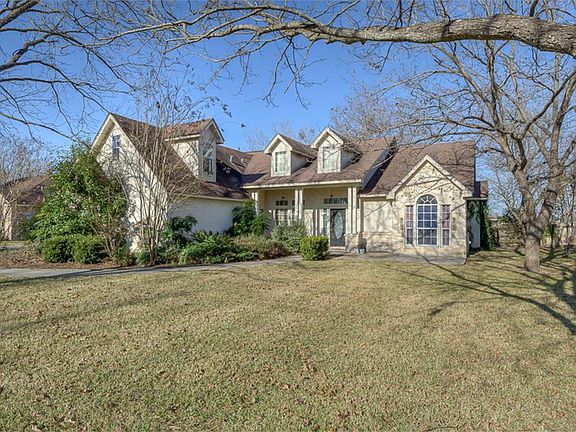 3rd image of 116 Plantation Dr