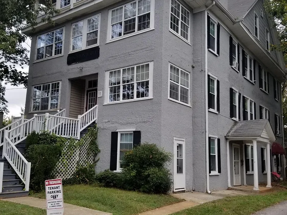 11 W Princeton Cir #5