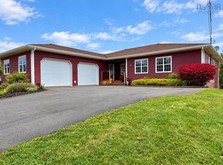 14 Marshview Dr, Amherst, NS B4H4C1