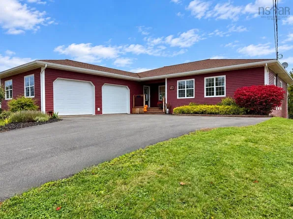 14 Marshview Dr, Amherst, NS B4H 4C1