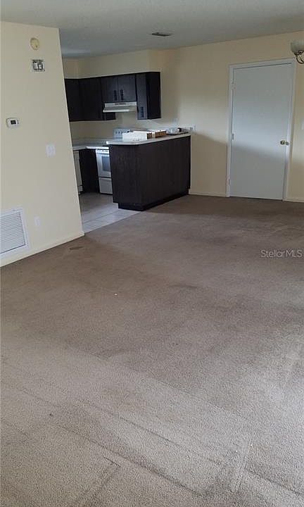 2nd image of 37 Sapphire Rd