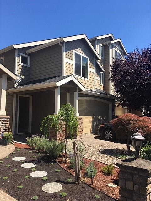 1st image of 10310 NE 4th St
