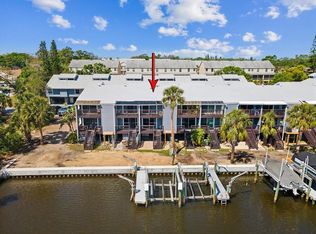 200 Meres Blvd APT 26, Tarpon Springs, FL 34689