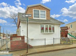 24 Dictum Ct, Brooklyn, NY
