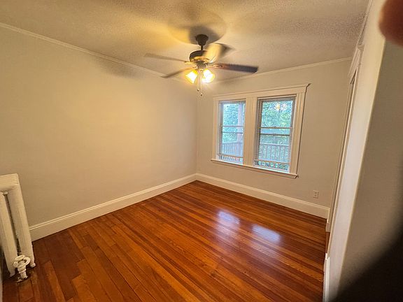 3rd image of 7 Concord Ave Floor 3