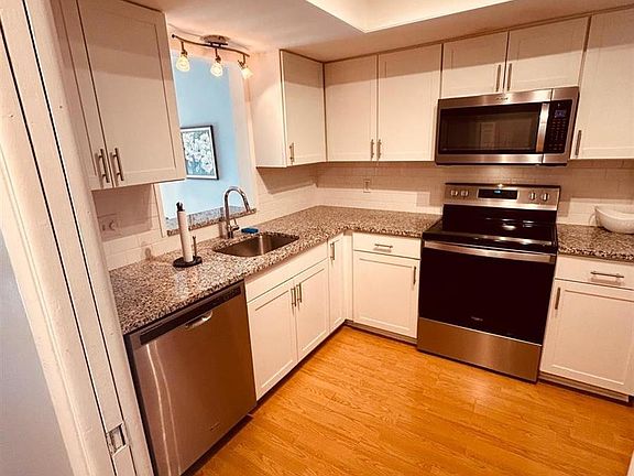 3rd image of 2050 Oleander Blvd #703
