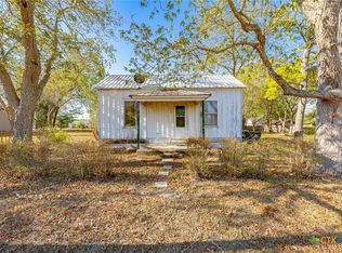 312 N Avenue H, Shiner, TX 77984