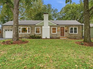 5041 Clark Dr, Roeland Park, KS 66205