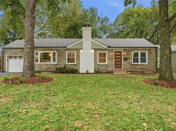 5041 Clark Dr, Roeland Park, KS 66205