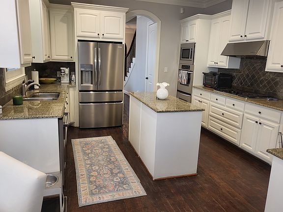 2nd image of 4219 Emerson Ave