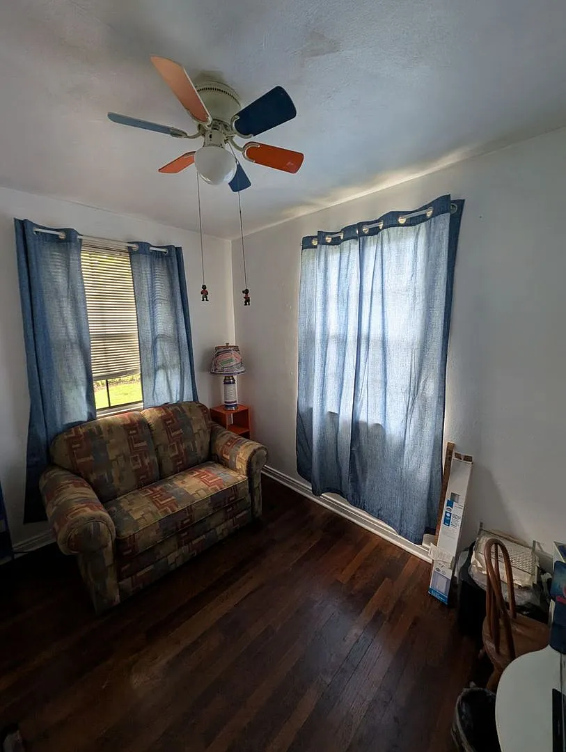 Fully Furnished 3-Bedroom Home in Spring Park — Photo 4