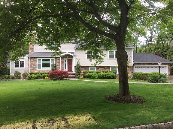 2nd image of 1 Sheridan Dr