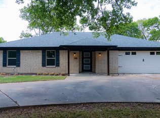 706 N Denison St, Bells, TX 75414