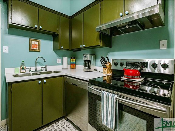 4th image of 513/515 E Charlton Street