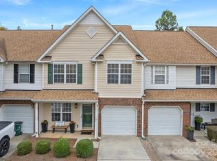 11216 Blake Port Ct, Charlotte, NC 28270