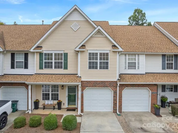 11216 Blake Port Ct, Charlotte, NC 28270