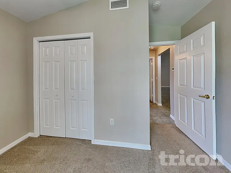7641 Manor Dr — Photo 10