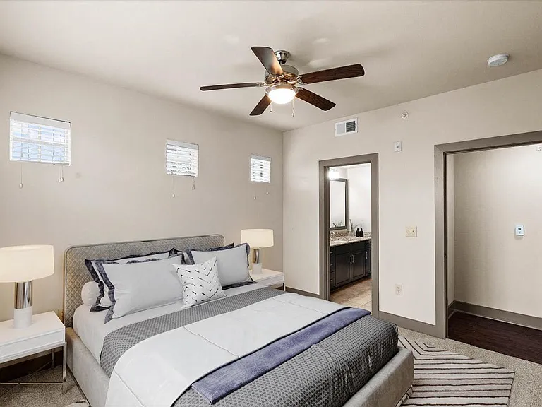 2436 S Valley Pkwy — Photo 12