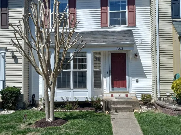 9212 Kristy Dr, Manassas Park, VA 20111