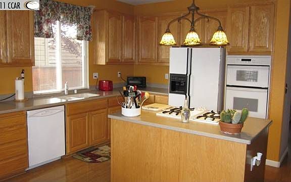 4th image of 6026 Golden Eagle Way