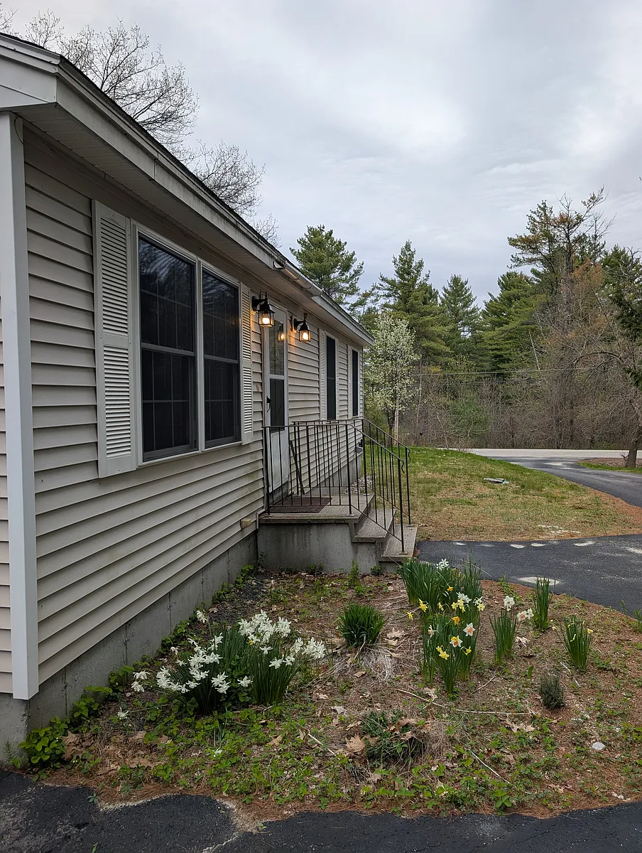 Building Photo - 17 McConkey Rd