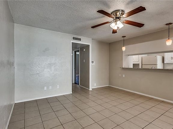 5th image of 509 Valley Park Dr