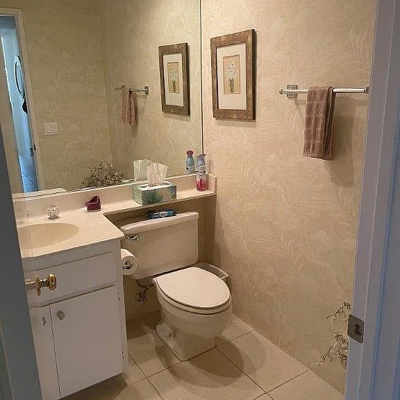 236 Vista Royale Cir E — Photo 13