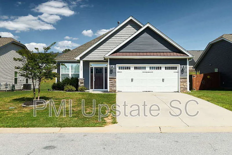 567 Chantry Ln